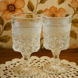 Anchor Hocking Stem clear Water Wine Goblet Vintage Glassware Pedestal Base